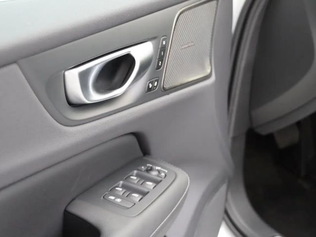 Volvo V60 AWD Plus T6