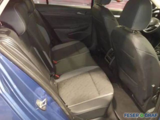 Volkswagen Golf 1.5 eTSI DSG Golf VIII