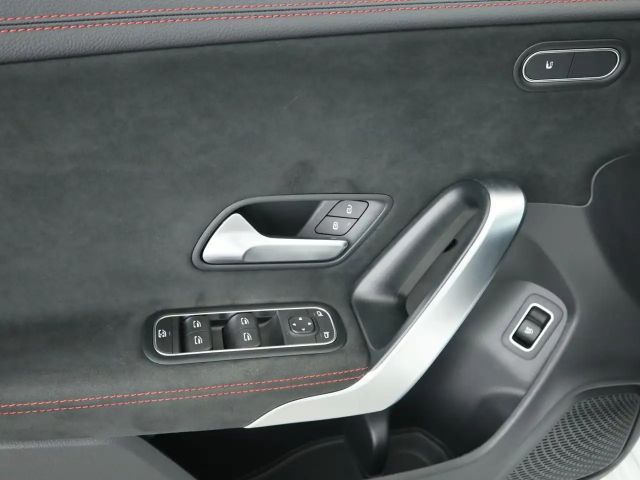 Mercedes-Benz CLA 200 AMG Line CLA 200 d Coupé