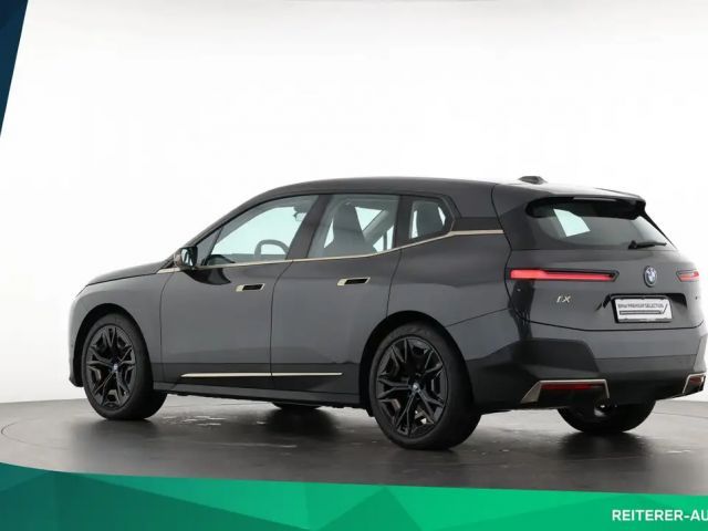BMW iX xDrive40