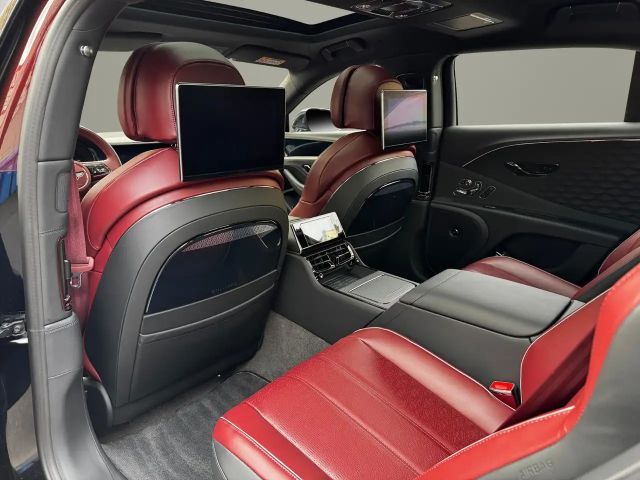 Bentley Flying Spur Hybrid V8