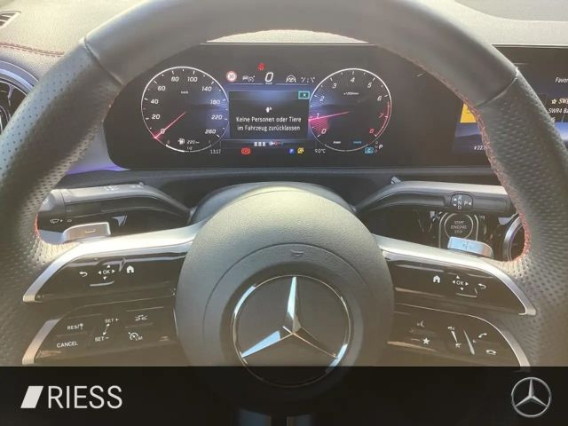 Mercedes-Benz CLA 200 AMG Line Coupé