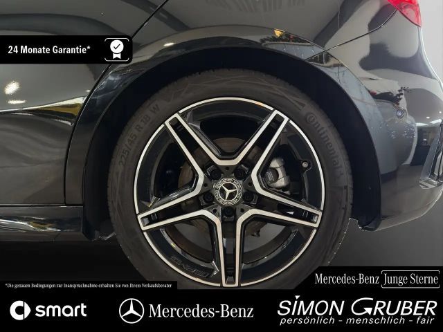 Mercedes-Benz A 200 AMG Line