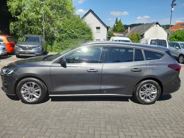 Ford Focus Titanium Wagon