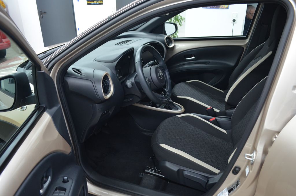 Toyota Aygo X 5-deurs Basis