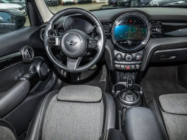 MINI One Automatik NAVI+Sportsitze+SHZ+PDC+DAB+Ambientes In