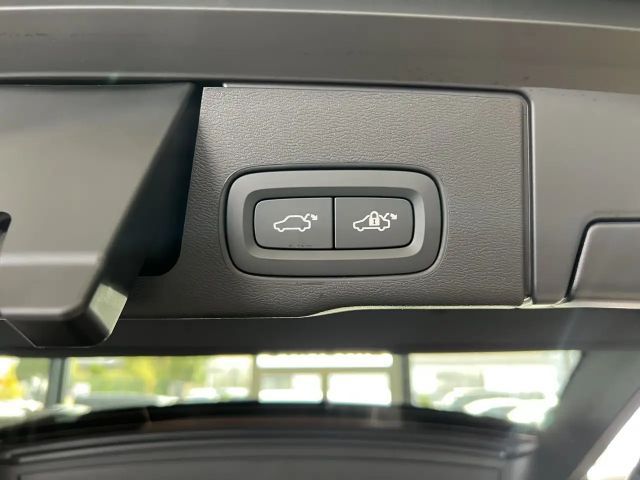 Volvo XC60 AWD Plus Recharge