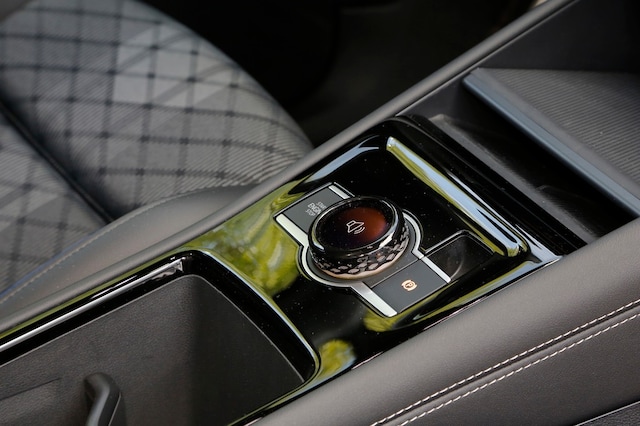 Volkswagen Tayron Tayron R-Line 2.0 TDI SCR 4Motion 7-Gang DSG