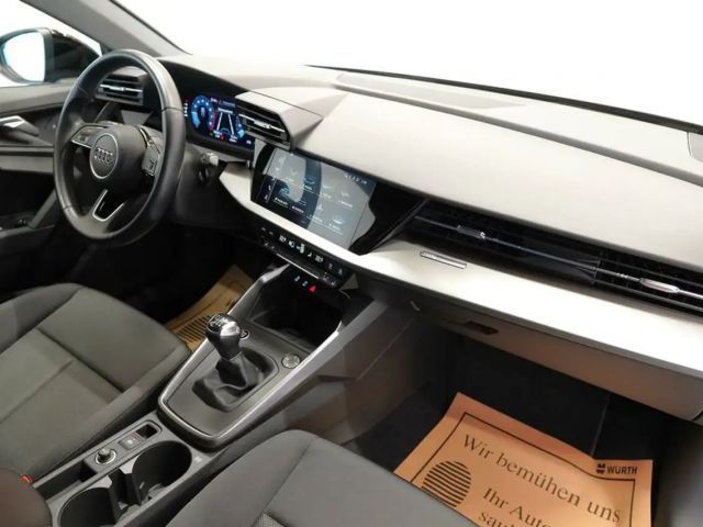 Audi A3 30 TFSI Sedan