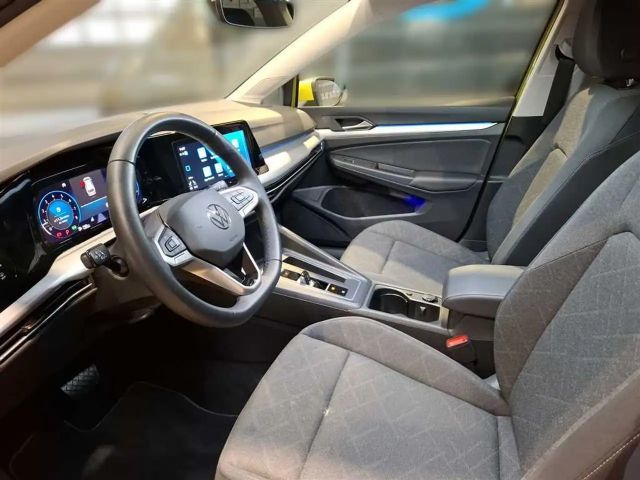 Volkswagen Golf 1.5 eTSI DSG Life