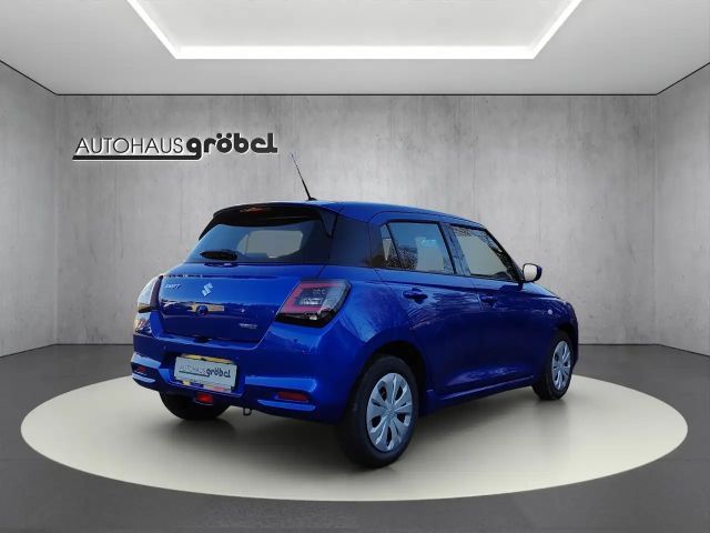 Suzuki Swift Club Hybrid