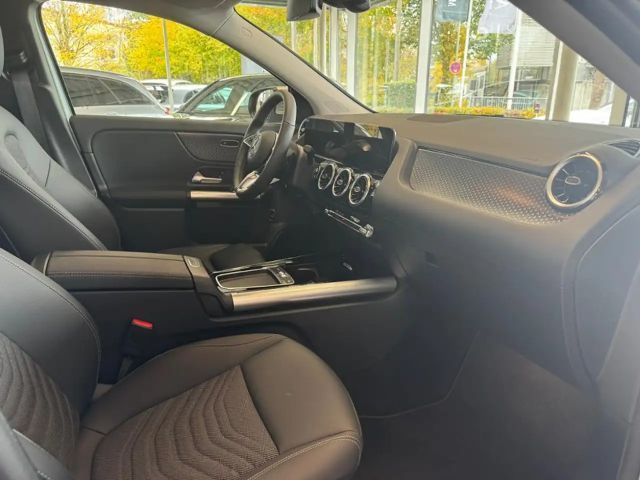 Mercedes-Benz GLA 180 GLA 180 d Progressive