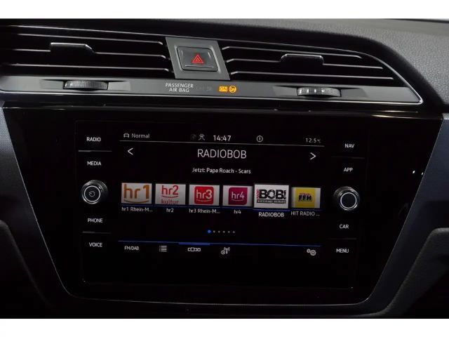 Volkswagen Touran 1.5 TSI Highline R-Line