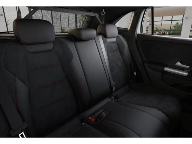 Mercedes-Benz GLA 200 AMG Line