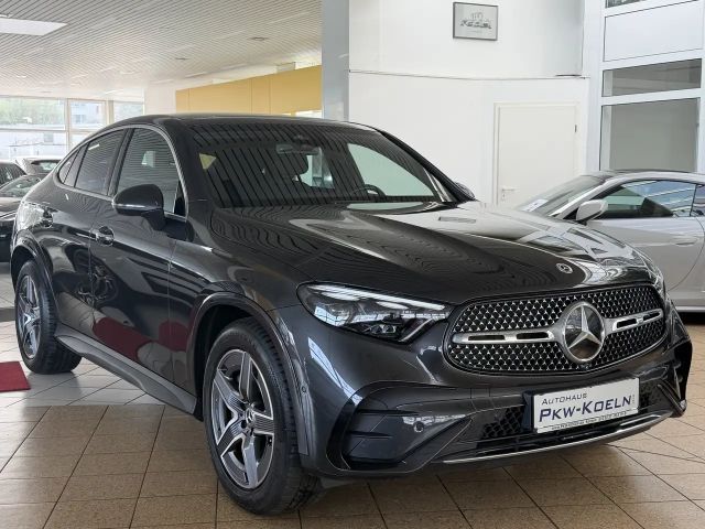 Mercedes-Benz GLC 300 4MATIC AMG Line GLC 300 d