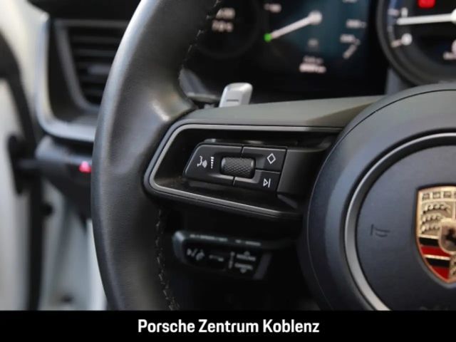 Porsche 992 Cabrio Carrera