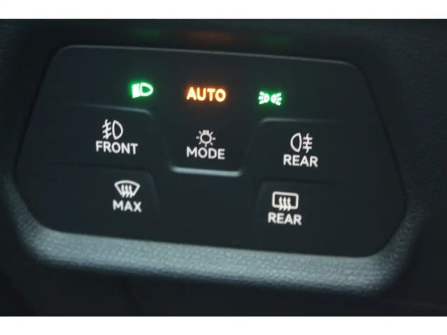 Cupra Leon 1.5 TSI DSG e-Hybrid