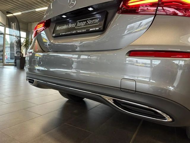 Mercedes-Benz A 200 A 200 d Progressive