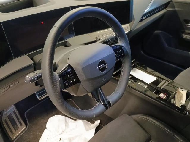 Opel Astra GSe Hybrid Innovation