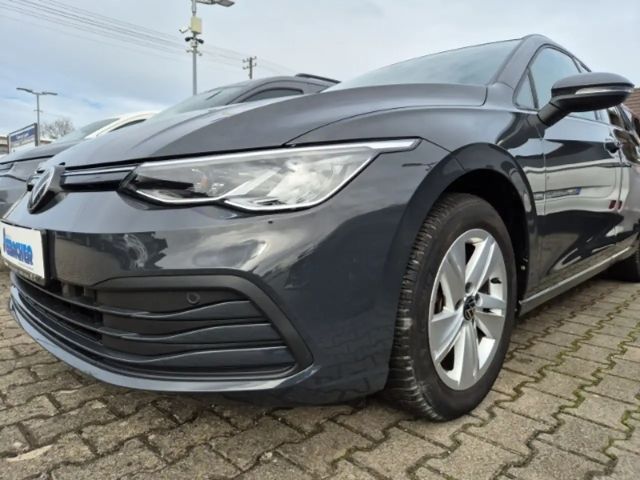 Volkswagen Golf 1.0 TSI Life Variant
