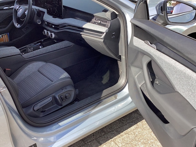 Skoda Superb 2.0 TDI Combi Selection