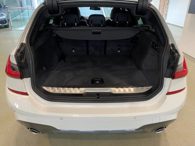 BMW 320 320e M-Sport Touring