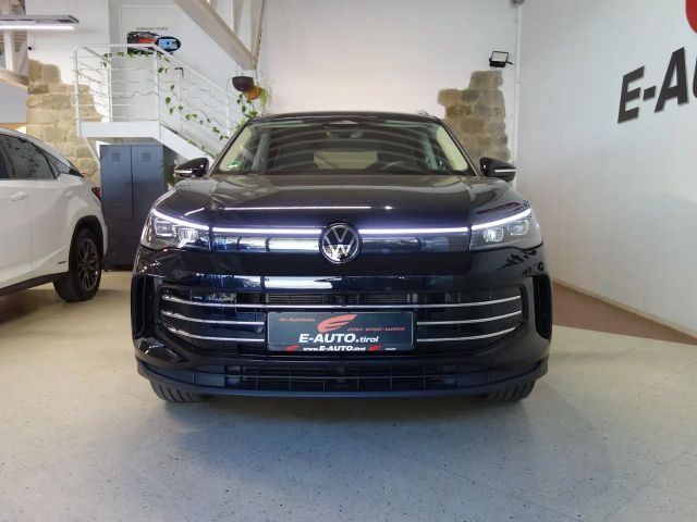 Volkswagen Tiguan DSG Elegance Elegance Sport