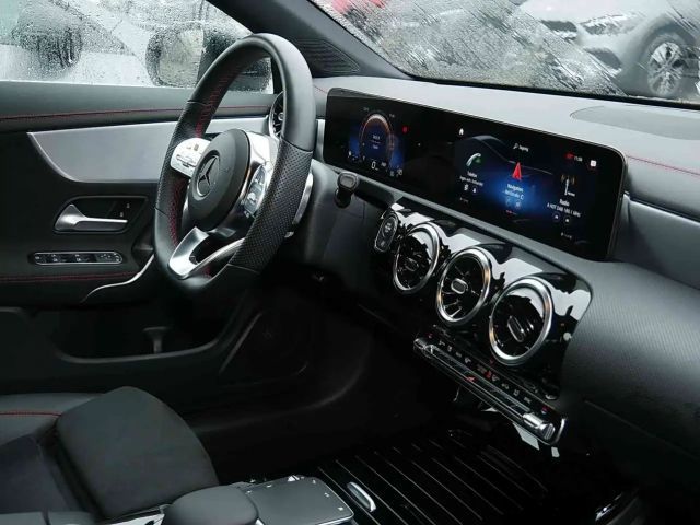 Mercedes-Benz CLA 200 AMG Line CLA 200 d Coupé
