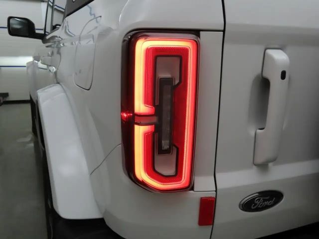 Ford Bronco 4x4 AWD Outer Banks