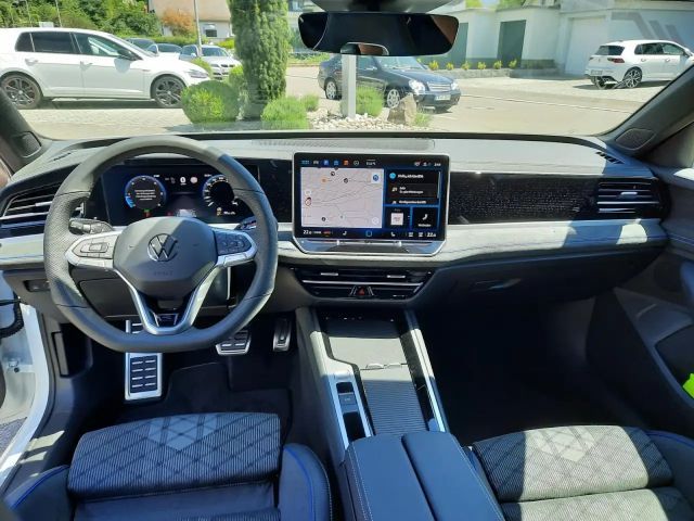 Volkswagen Passat 4Motion R-Line Variant