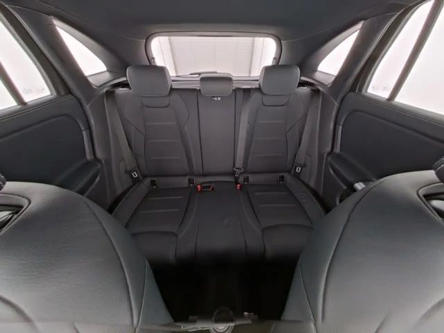 Mercedes-Benz GLA 200 AMG Line