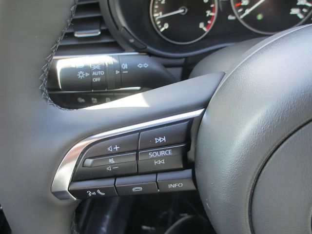 Mazda 3 Mazda3 /SP/G140 /Centre-Line