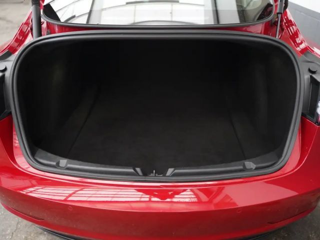 Tesla Model 3 AWD Long Range