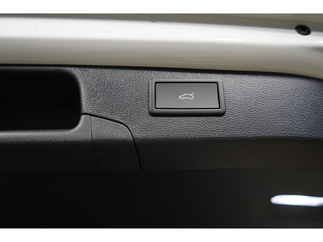 Volkswagen Passat 2.0 TDI DSG R-Line Style