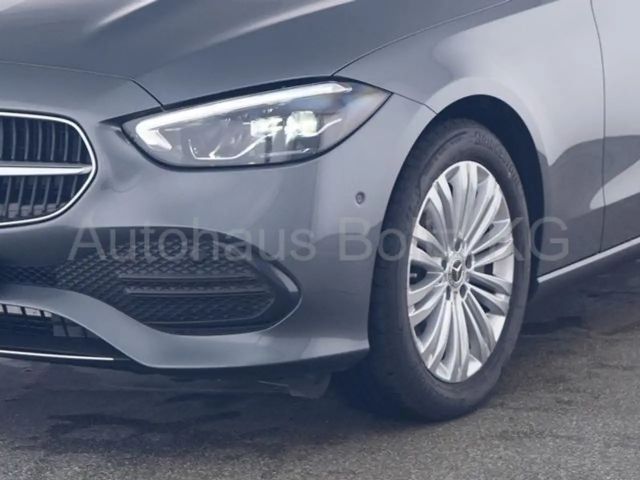 Mercedes-Benz C 200 Sedan