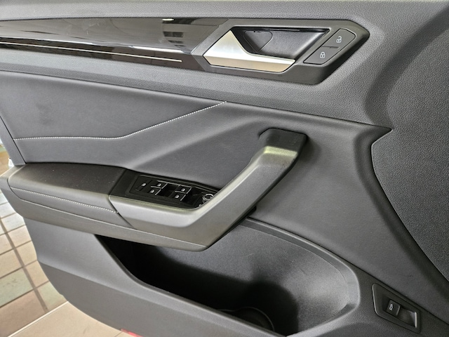 Volkswagen T-Roc 1.5 TSI DSG R-Line