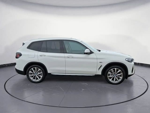 BMW X3 xDrive30e