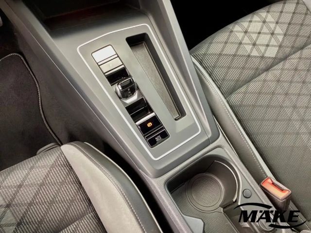 Volkswagen Golf 1.5 eTSI DSG IQ.Drive Style