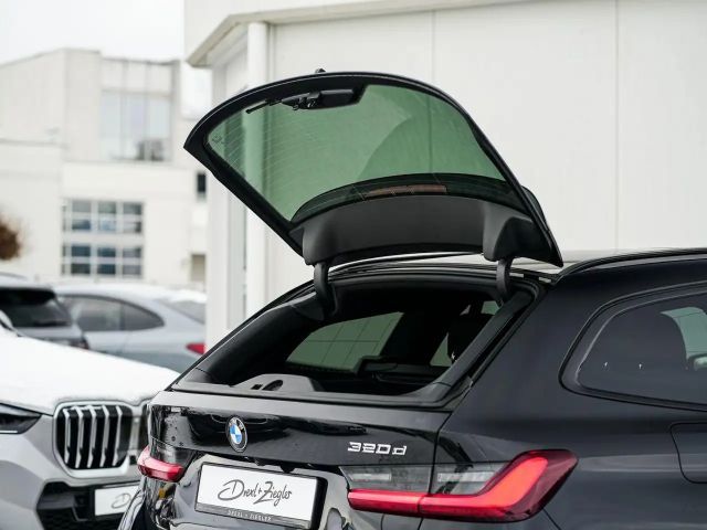 BMW 320 320d M-Sport Touring