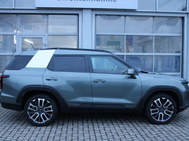 SsangYong Torres 2WD Forest Edition