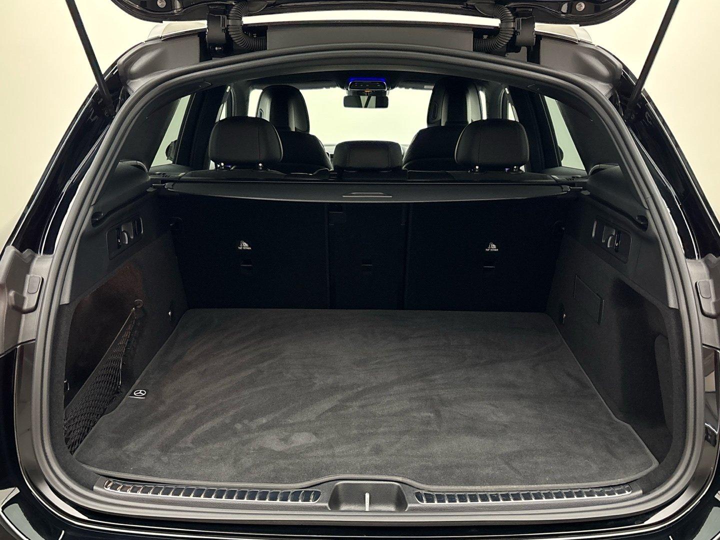 Mercedes-Benz GLC 300 4MATIC AMG Line GLC 300 d