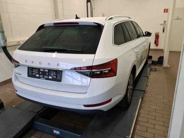 Skoda Superb 1.5 TSI Combi Style Style