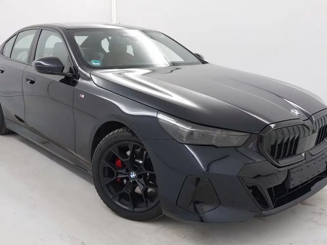 BMW 520 520d M-Sport Sedan xDrive