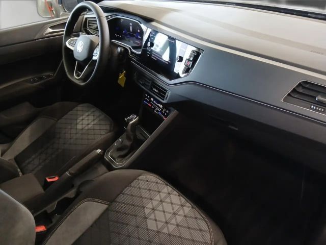Volkswagen Polo 1.0 TSI DSG R-Line