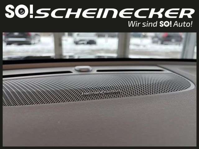 Volvo XC40 Dark Plus