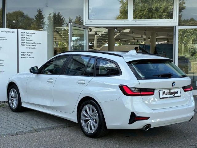 BMW 330 330i Touring xDrive