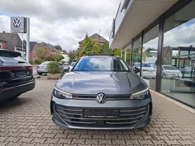 Volkswagen Passat 1.5 eTSI Business Variant
