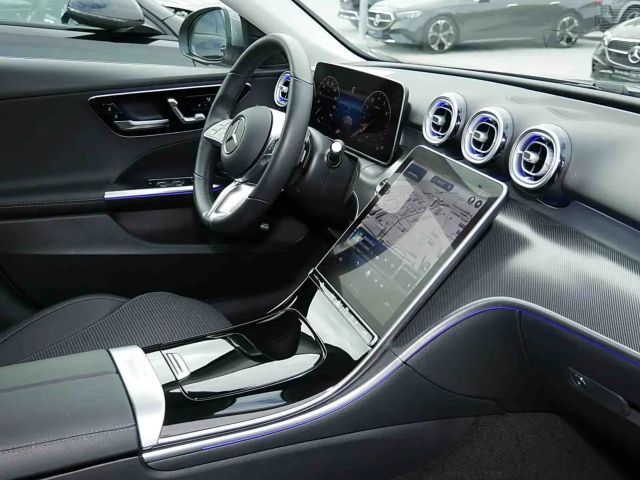 Mercedes-Benz C 200 AVANTGARDE Sedan