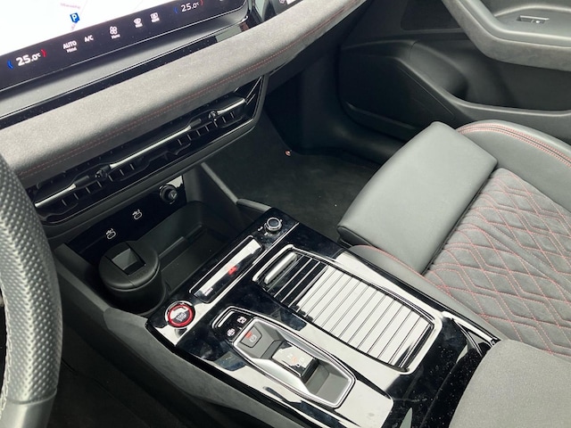 Audi Q6 e-tron Quattro