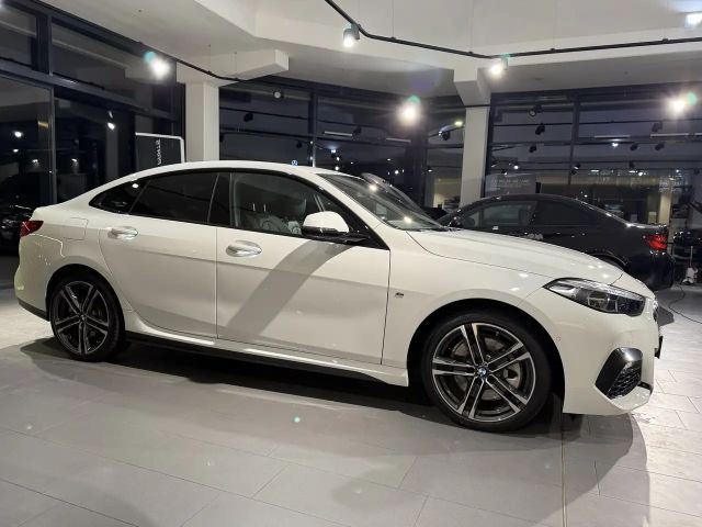 BMW 220 220i Coupé M-Sport